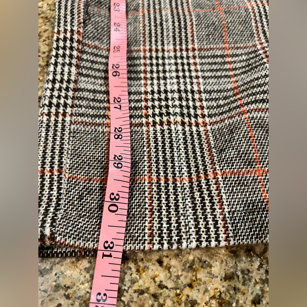 CoMMENSE Plaid High-Waisted Pants
COLOR Brown Size Small No Belt included NWOT - Picture 11 of 12